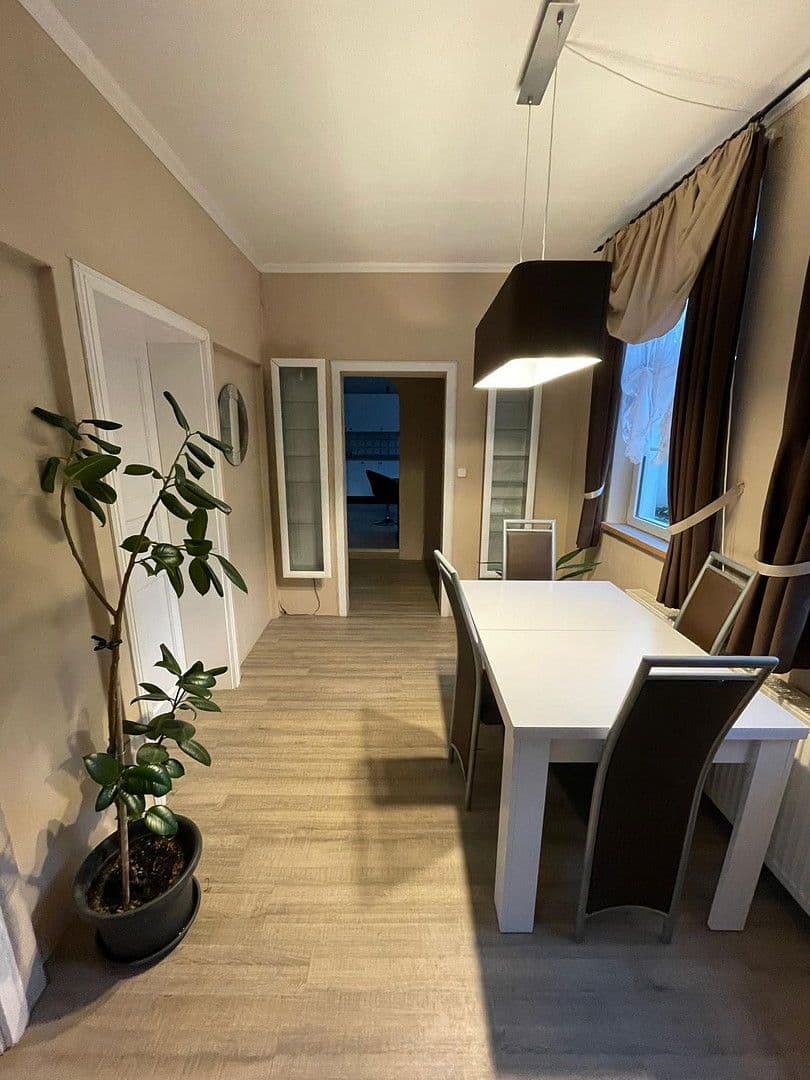 Prodej domu 300 m², pozemek 685 m², Diemelsee, Hessen Prodej domu 300 m², pozemek 685 m², Diemelsee, Hessen