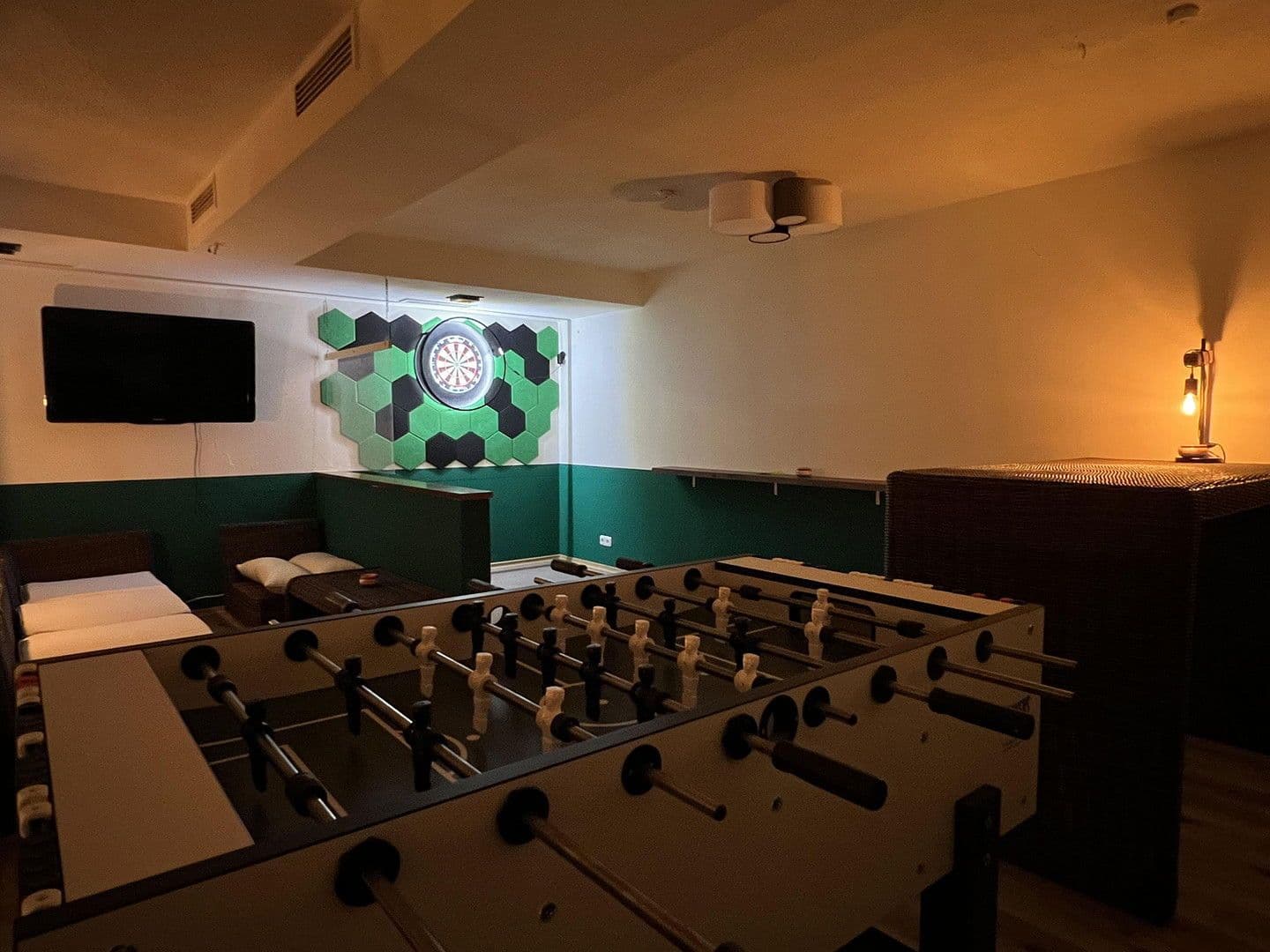 Prodej nebytového prostoru 3.500 m², Udostr. 72-74, Trier, Porýní-Falc Prodej nebytového prostoru 3.500 m², Udostr. 72-74, Trier, Porýní-Falc