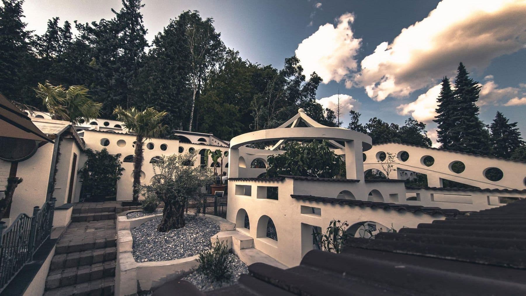 Prodej nebytového prostoru 3.500 m², Udostr. 72-74, Trier, Porýní-Falc Prodej nebytového prostoru 3.500 m², Udostr. 72-74, Trier, Porýní-Falc