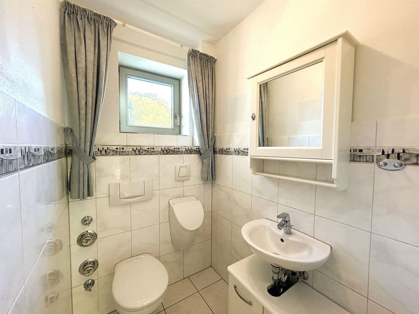 Prodej domu 324 m², pozemek 1.111 m², Mönkeberg, Šlesvicko-Holštýnsko Prodej domu 324 m², pozemek 1.111 m², Mönkeberg, Šlesvicko-Holštýnsko