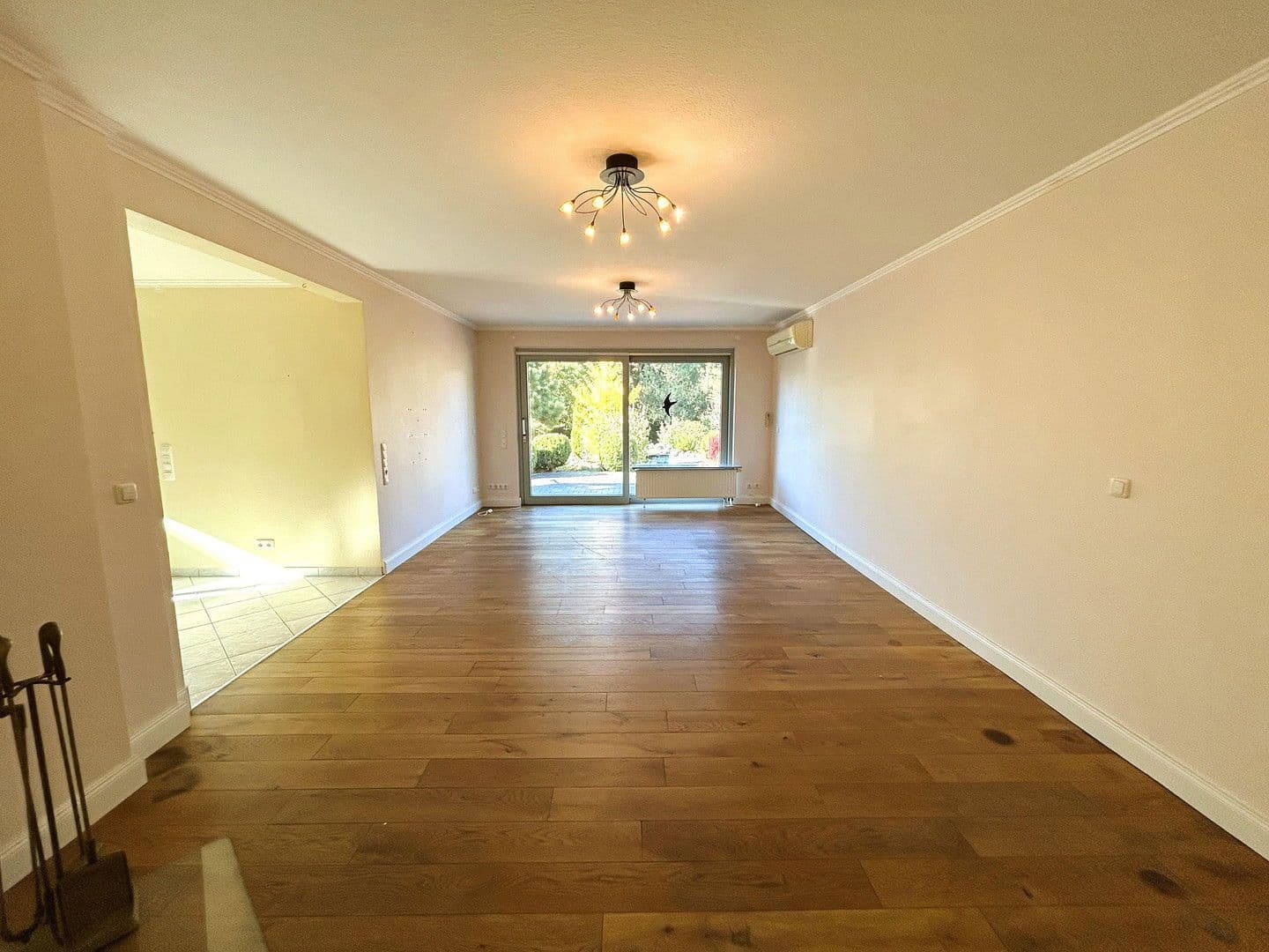 Prodej domu 324 m², pozemek 1.111 m², Mönkeberg, Šlesvicko-Holštýnsko Prodej domu 324 m², pozemek 1.111 m², Mönkeberg, Šlesvicko-Holštýnsko