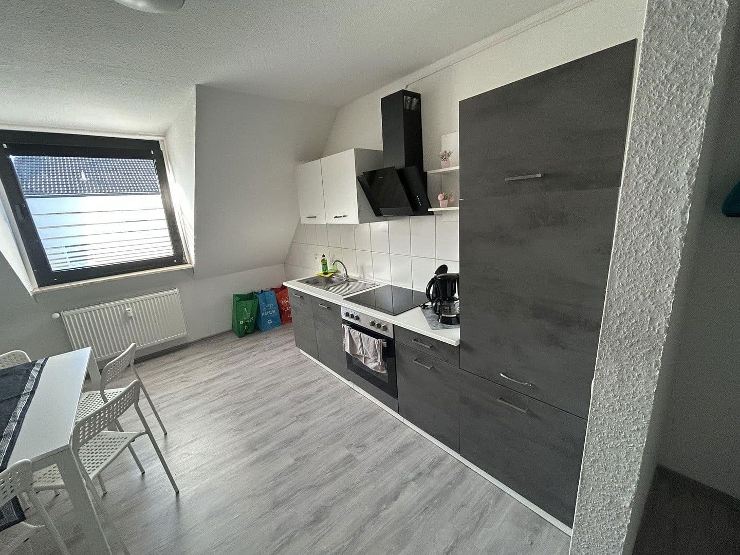 Pronájem bytu 3+1 85 m², Oberhausen, Severní Porýní-Vestfálsko Pronájem bytu 3+1 85 m², Oberhausen, Severní Porýní-Vestfálsko