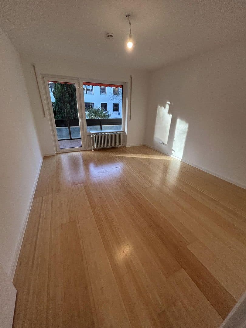 Pronájem bytu 3+1 91 m², Paulastraße 3b, München, Bavorsko Pronájem bytu 3+1 91 m², Paulastraße 3b, München, Bavorsko