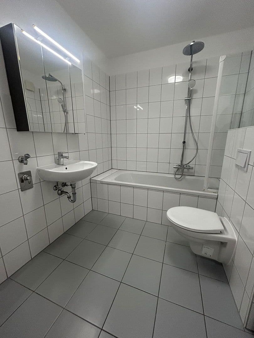 Pronájem bytu 3+1 91 m², Paulastraße 3b, München, Bavorsko Pronájem bytu 3+1 91 m², Paulastraße 3b, München, Bavorsko