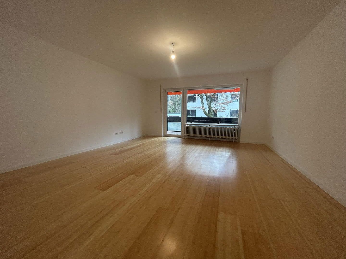 Pronájem bytu 3+1 91 m², Paulastraße 3b, München, Bavorsko Pronájem bytu 3+1 91 m², Paulastraße 3b, München, Bavorsko