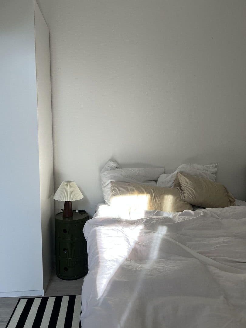 Pronájem bytu 3+1 105 m², Berlin, Berlín Pronájem bytu 3+1 105 m², Berlin, Berlín