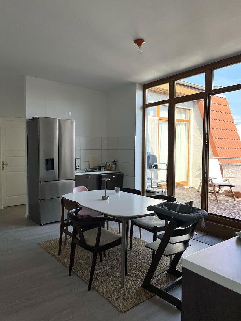 Pronájem bytu 3+1 105 m², Berlin, Berlín Pronájem bytu 3+1 105 m², Berlin, Berlín