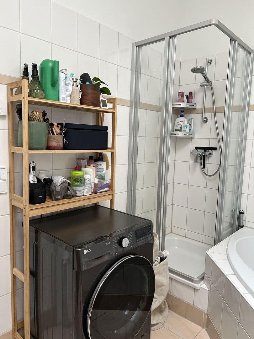 Pronájem bytu 3+1 105 m², Berlin, Berlín Pronájem bytu 3+1 105 m², Berlin, Berlín