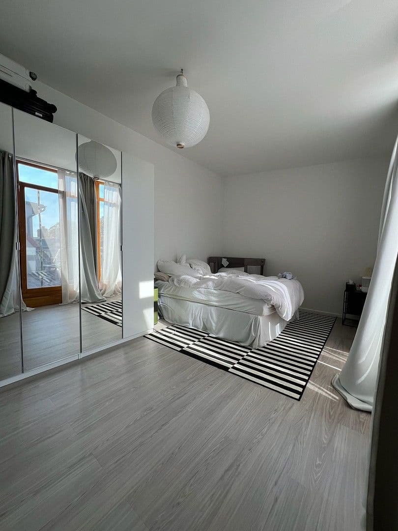 Pronájem bytu 3+1 105 m², Berlin, Berlín Pronájem bytu 3+1 105 m², Berlin, Berlín