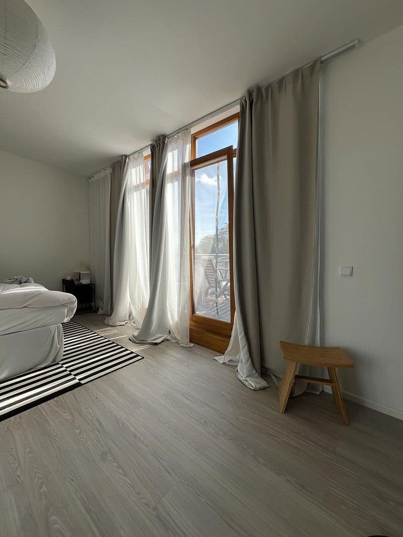 Pronájem bytu 3+1 105 m², Berlin, Berlín Pronájem bytu 3+1 105 m², Berlin, Berlín