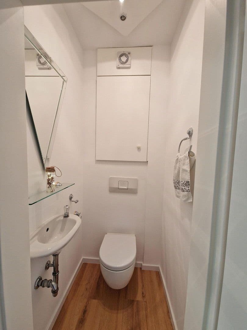 Prodej bytu 4+1 118 m², Saalburgstr., Oberursel (Taunus), Hessen Prodej bytu 4+1 118 m², Saalburgstr., Oberursel (Taunus), Hessen