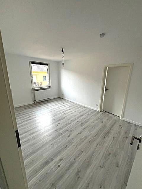 Pronájem bytu 2+1 49 m², Gosenburg 10, Wuppertal, Severní Porýní-Vestfálsko Pronájem bytu 2+1 49 m², Gosenburg 10, Wuppertal, Severní Porýní-Vestfálsko