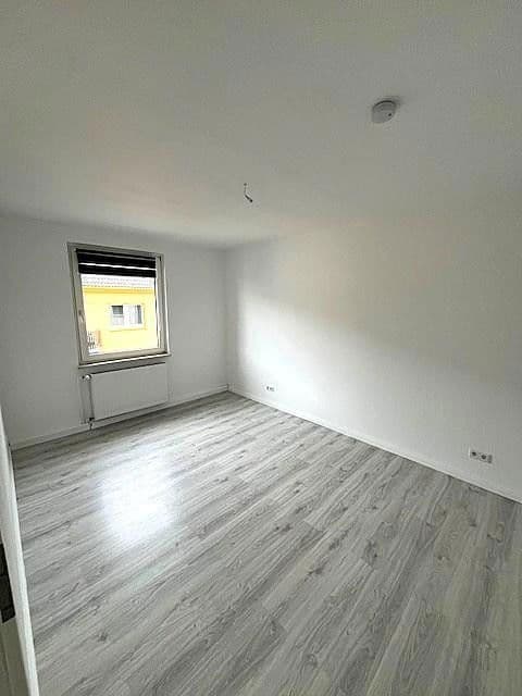 Pronájem bytu 2+1 49 m², Gosenburg 10, Wuppertal, Severní Porýní-Vestfálsko Pronájem bytu 2+1 49 m², Gosenburg 10, Wuppertal, Severní Porýní-Vestfálsko