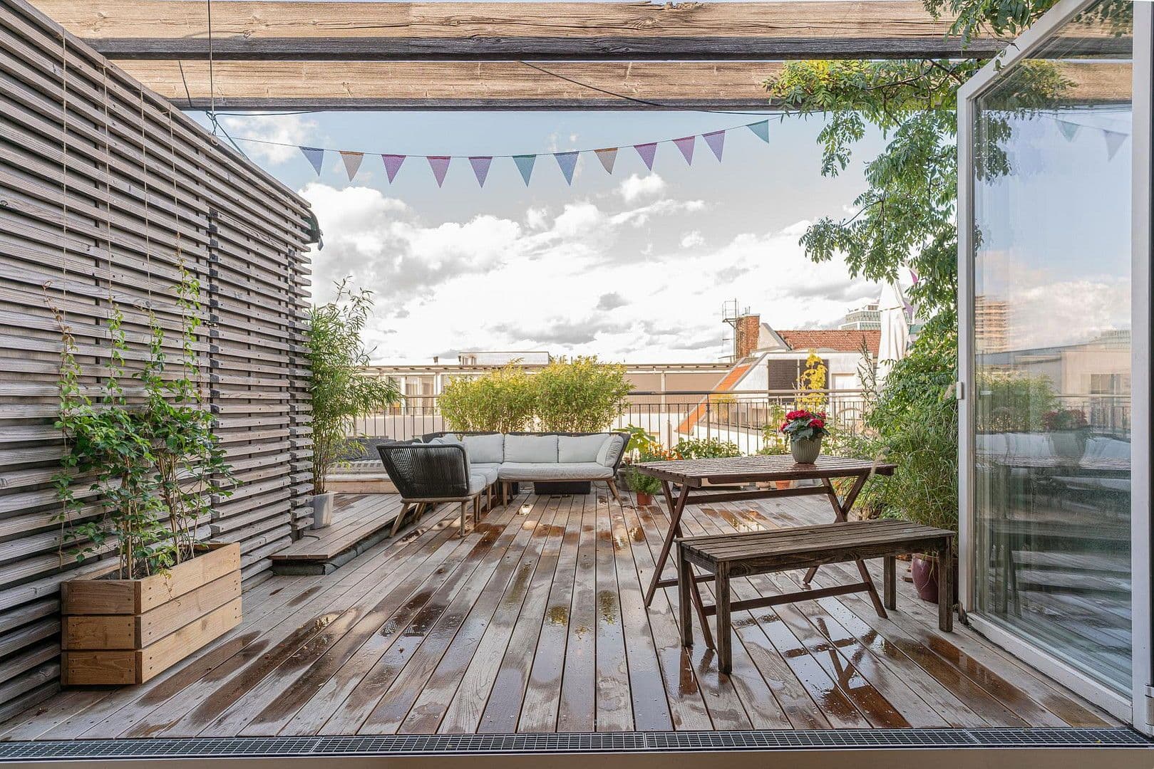 Prodej bytu 4+1 139 m², Berlin, Berlín Prodej bytu 4+1 139 m², Berlin, Berlín