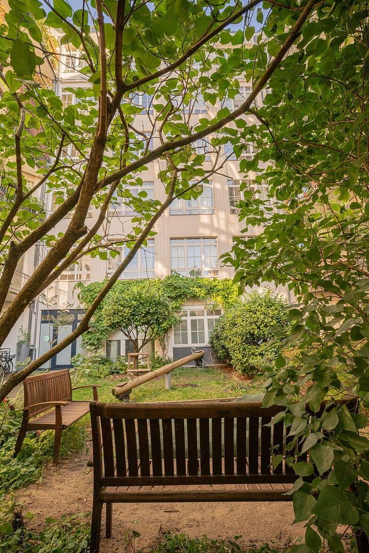 Prodej bytu 4+1 139 m², Berlin, Berlín Prodej bytu 4+1 139 m², Berlin, Berlín