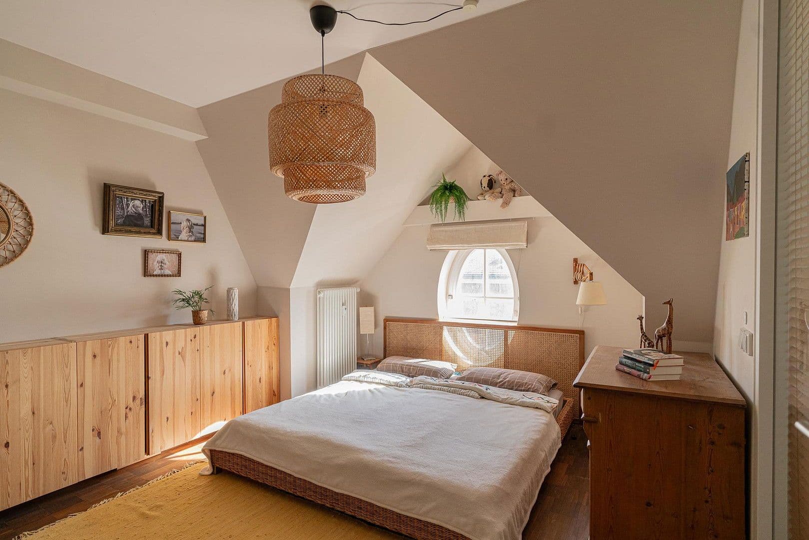 Prodej bytu 4+1 139 m², Berlin, Berlín Prodej bytu 4+1 139 m², Berlin, Berlín