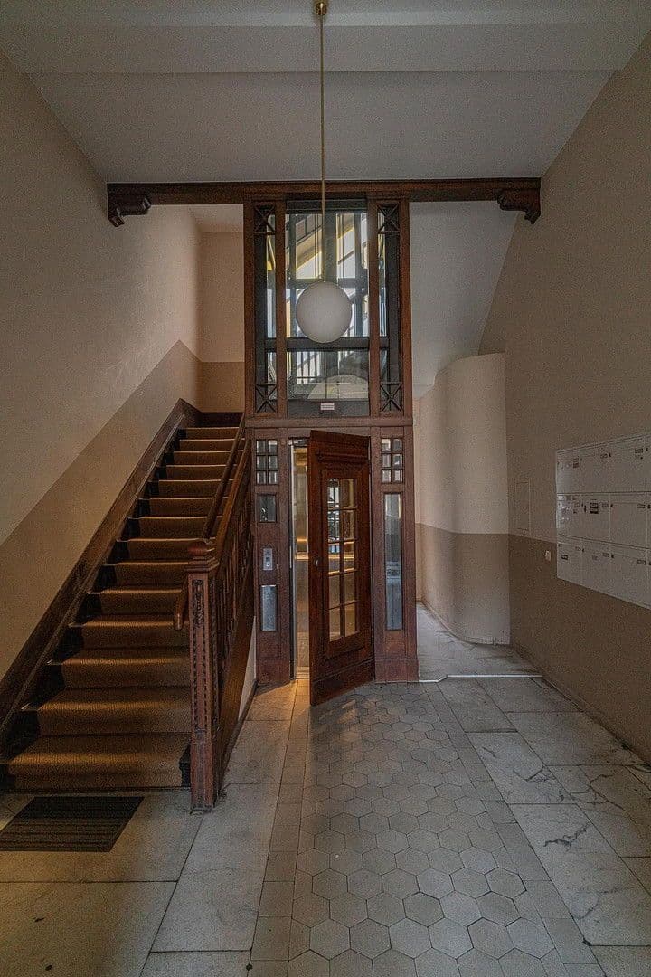 Prodej bytu 4+1 139 m², Berlin, Berlín Prodej bytu 4+1 139 m², Berlin, Berlín