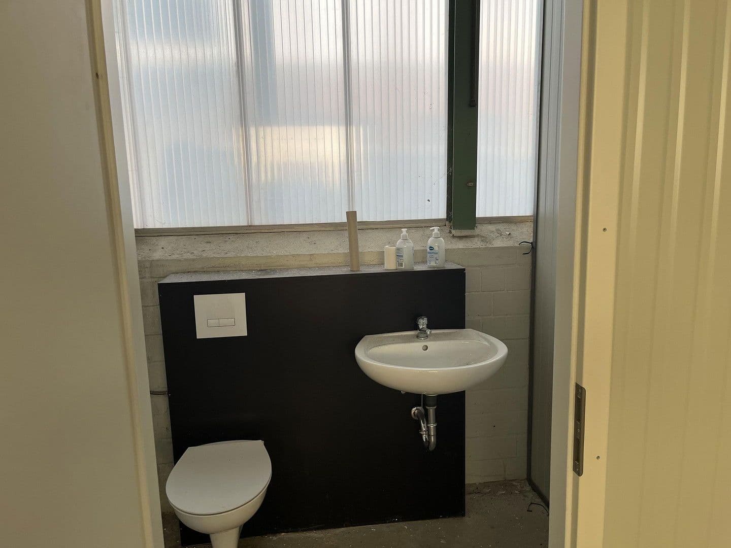 Pronájem nebytového prostoru 270 m², Dortmund, Severní Porýní-Vestfálsko Pronájem nebytového prostoru 270 m², Dortmund, Severní Porýní-Vestfálsko