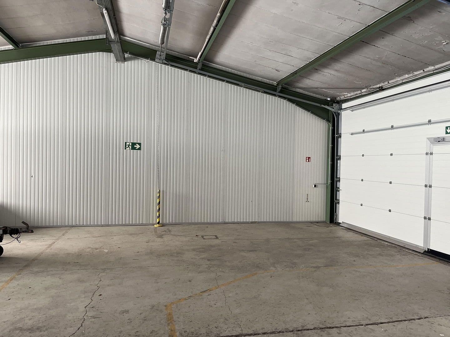 Pronájem nebytového prostoru 270 m², Dortmund, Severní Porýní-Vestfálsko Pronájem nebytového prostoru 270 m², Dortmund, Severní Porýní-Vestfálsko