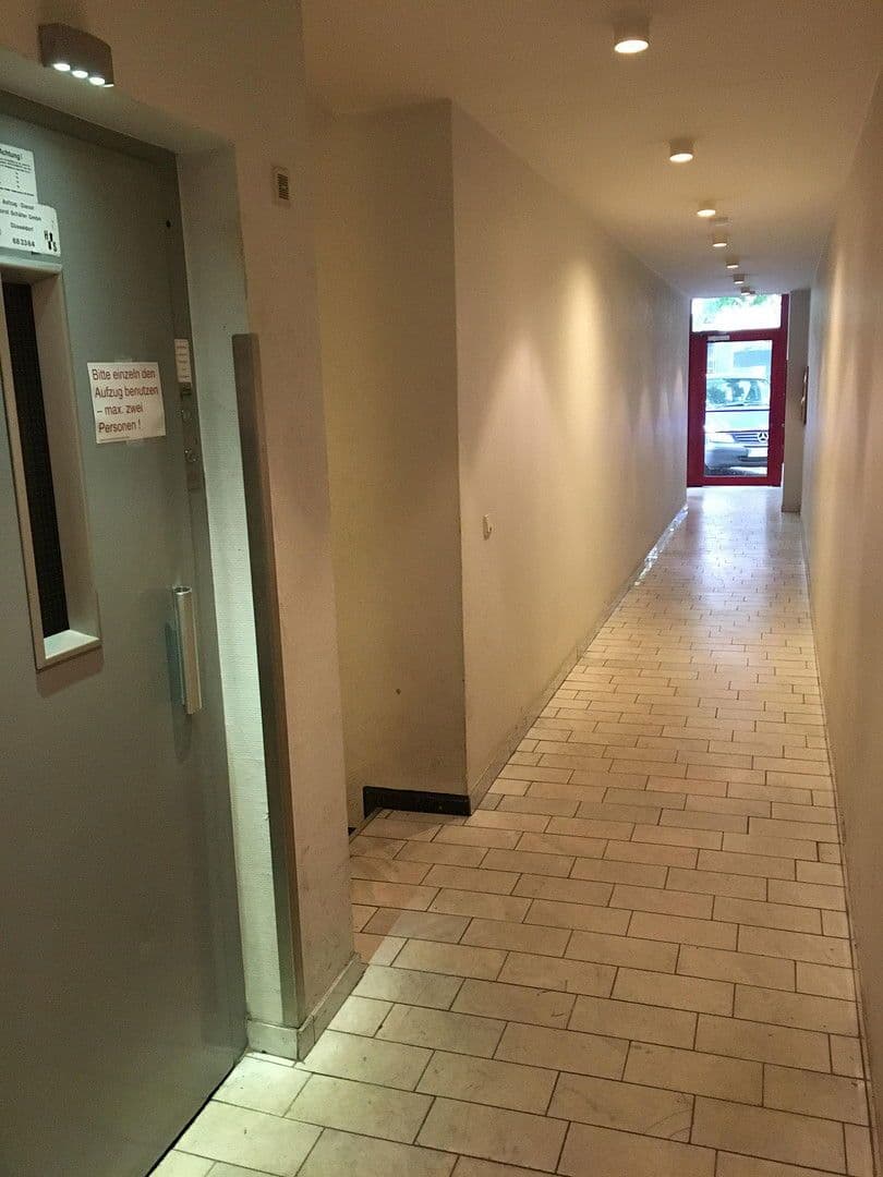 Prodej bytu 1+1 35 m², Hüttenstraße 48, Düsseldorf, Severní Porýní-Vestfálsko Prodej bytu 1+1 35 m², Hüttenstraße 48, Düsseldorf, Severní Porýní-Vestfálsko