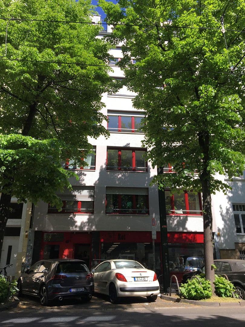 Prodej bytu 1+1 35 m², Hüttenstraße 48, Düsseldorf, Severní Porýní-Vestfálsko Prodej bytu 1+1 35 m², Hüttenstraße 48, Düsseldorf, Severní Porýní-Vestfálsko