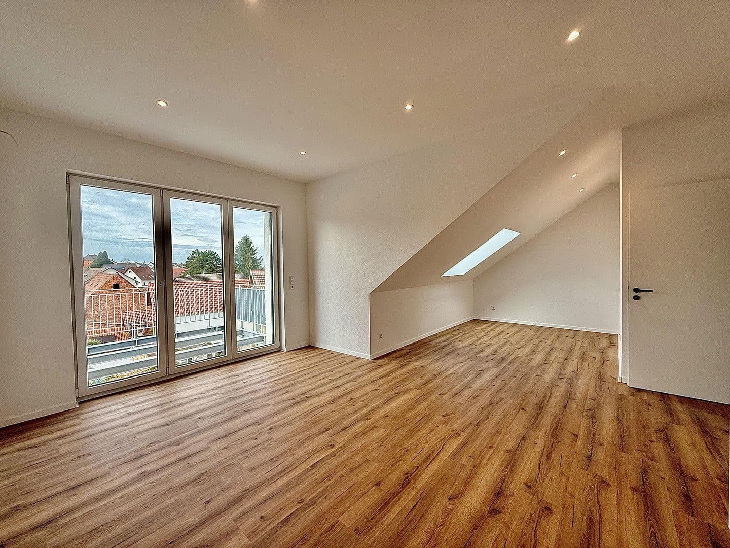 Prodej bytu 3+1 66 m², Oberdorfstraße 1, Friesenheim, Bádensko-Württembersko Prodej bytu 3+1 66 m², Oberdorfstraße 1, Friesenheim, Bádensko-Württembersko