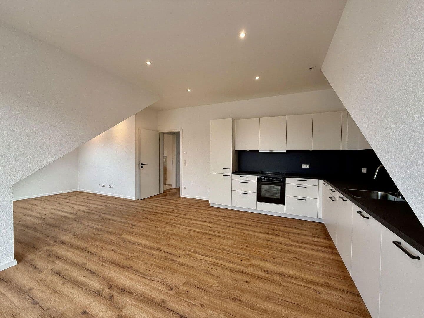 Prodej bytu 3+1 66 m², Oberdorfstraße 1, Friesenheim, Bádensko-Württembersko Prodej bytu 3+1 66 m², Oberdorfstraße 1, Friesenheim, Bádensko-Württembersko