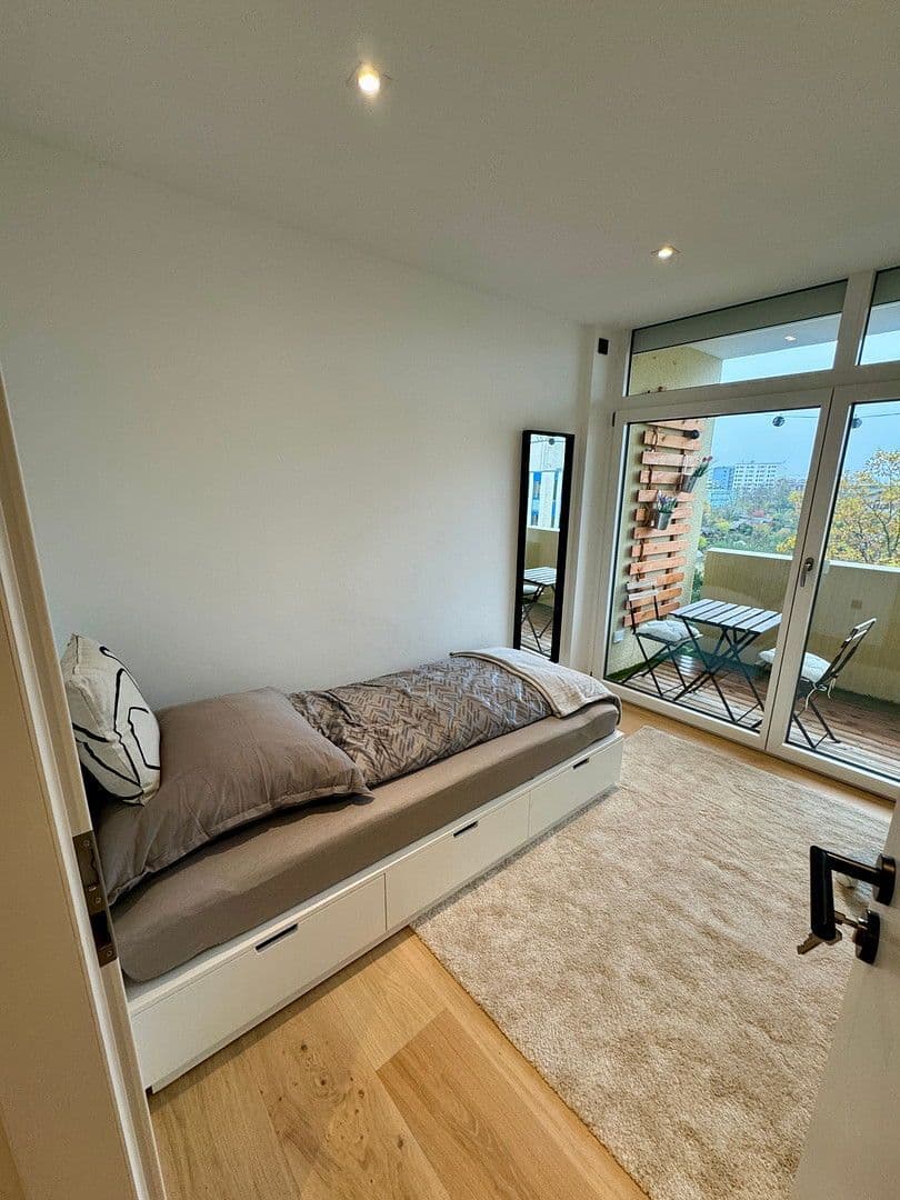 Prodej bytu 4+1 78 m², Walter-Scott-Str. 7, München, Bavorsko Prodej bytu 4+1 78 m², Walter-Scott-Str. 7, München, Bavorsko