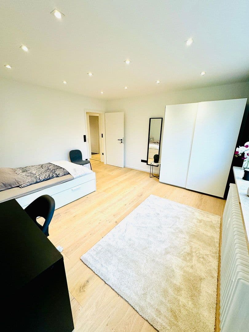 Prodej bytu 4+1 78 m², Walter-Scott-Str. 7, München, Bavorsko Prodej bytu 4+1 78 m², Walter-Scott-Str. 7, München, Bavorsko