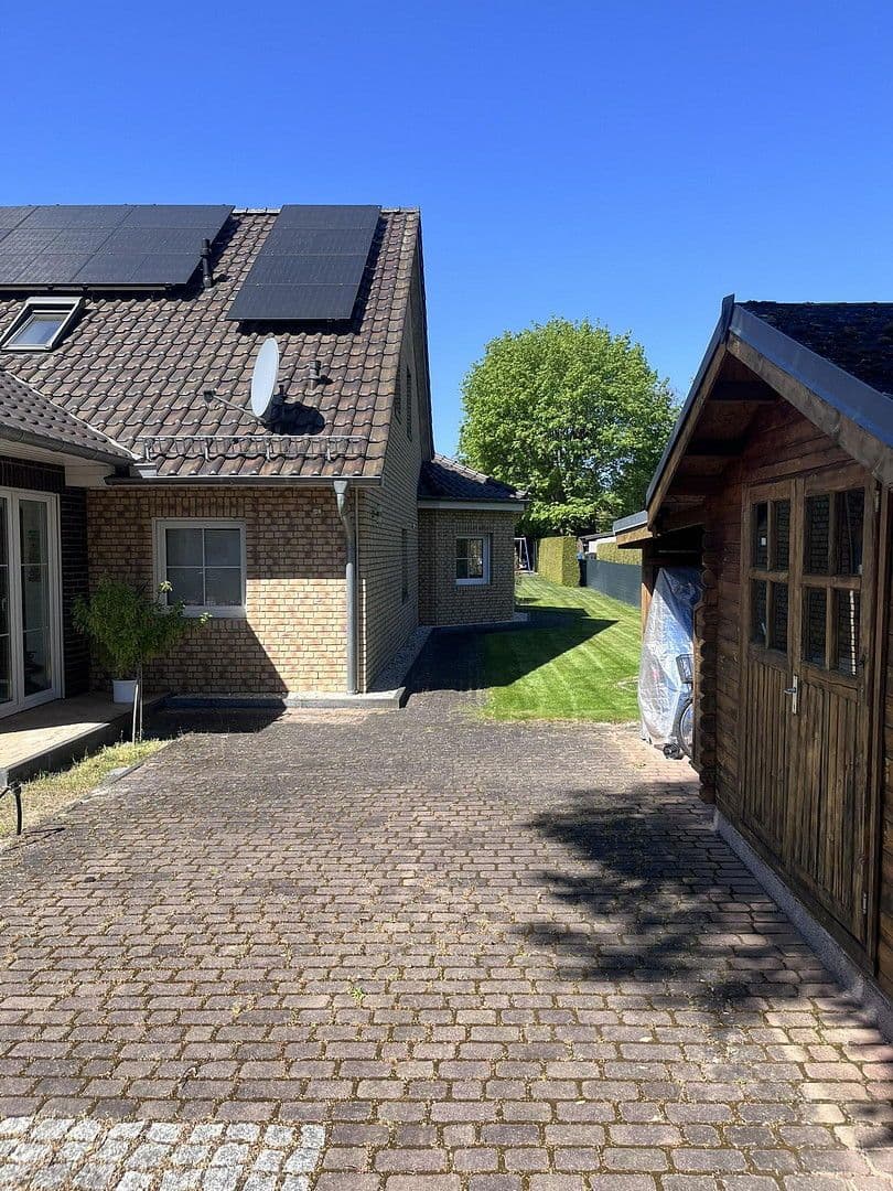 Prodej domu 170 m², pozemek 1.175 m², Fredersdorf-Vogelsdorf, Braniborsko Prodej domu 170 m², pozemek 1.175 m², Fredersdorf-Vogelsdorf, Braniborsko