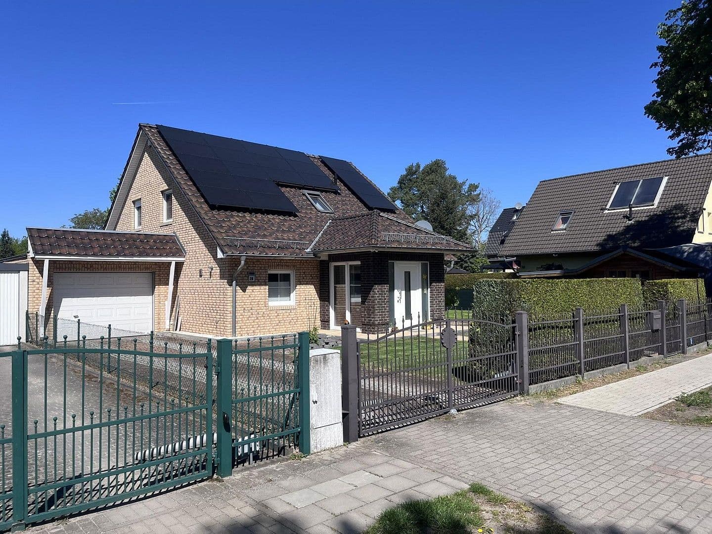 Prodej domu 170 m², pozemek 1.175 m², Fredersdorf-Vogelsdorf, Braniborsko Prodej domu 170 m², pozemek 1.175 m², Fredersdorf-Vogelsdorf, Braniborsko