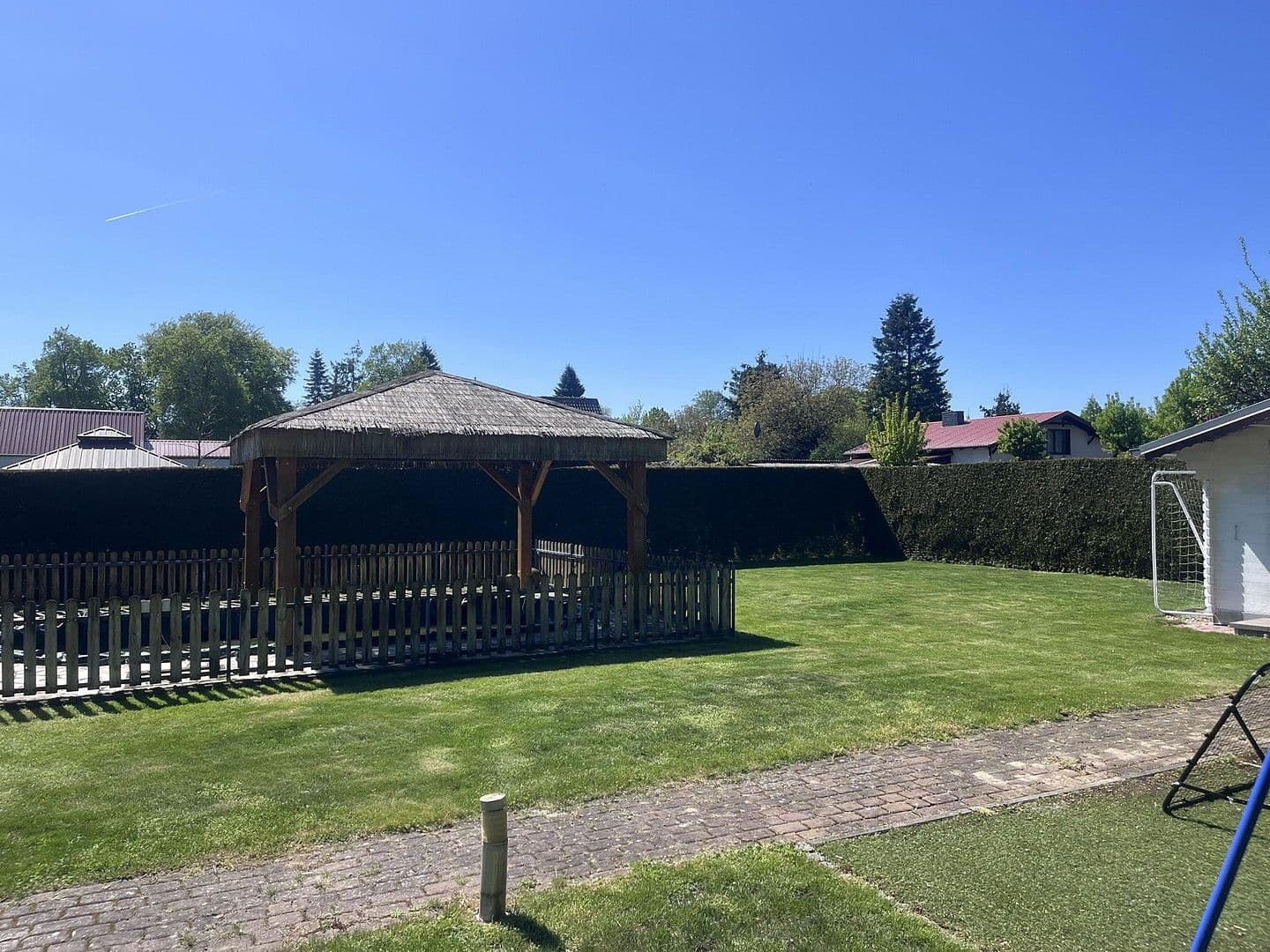 Prodej domu 170 m², pozemek 1.175 m², Fredersdorf-Vogelsdorf, Braniborsko Prodej domu 170 m², pozemek 1.175 m², Fredersdorf-Vogelsdorf, Braniborsko