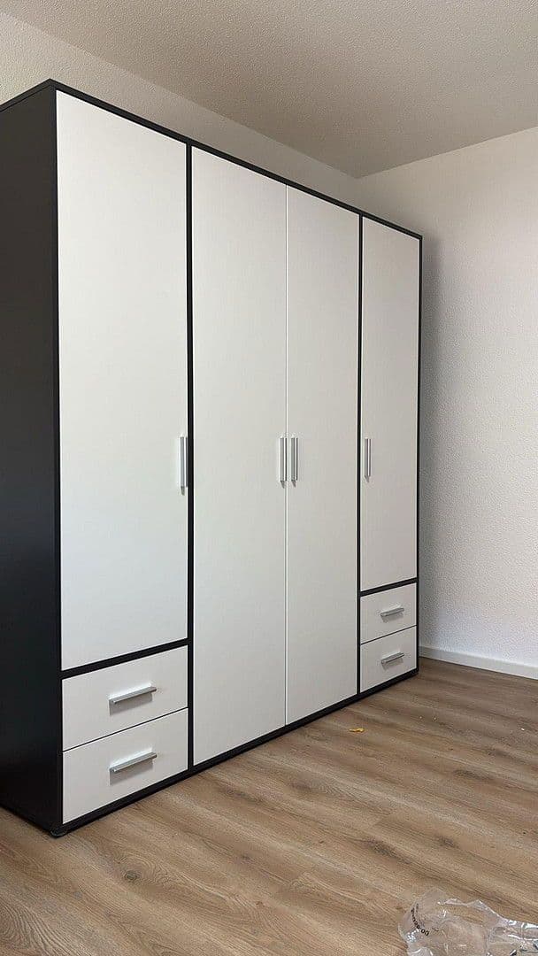 Pronájem bytu 107 m², Kreuzstraße 6, Villingen-Schwenningen, Bádensko-Württembersko Pronájem bytu 107 m², Kreuzstraße 6, Villingen-Schwenningen, Bádensko-Württembersko