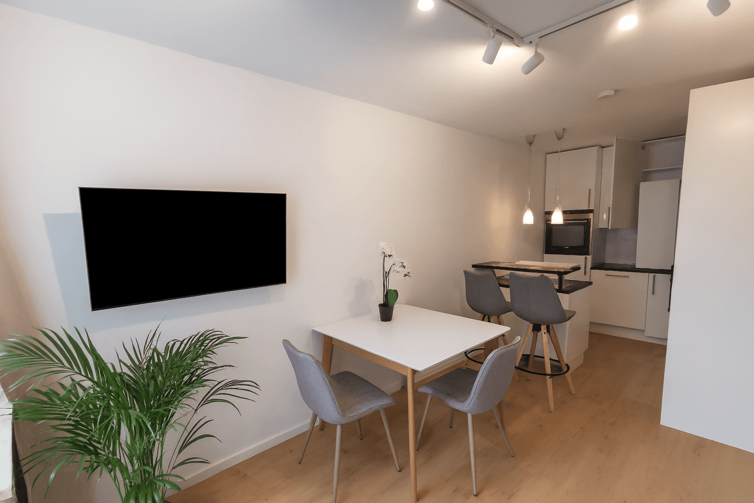 Pronájem bytu 1+1 30 m², München, Bavorsko Pronájem bytu 1+1 30 m², München, Bavorsko