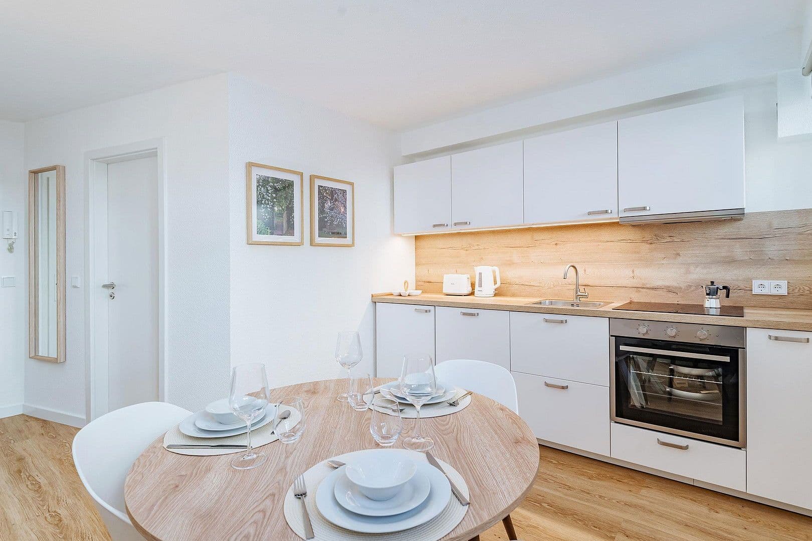 Pronájem bytu 2+1 34 m², Rostock, Mecklenburg-Vorpommern Pronájem bytu 2+1 34 m², Rostock, Mecklenburg-Vorpommern