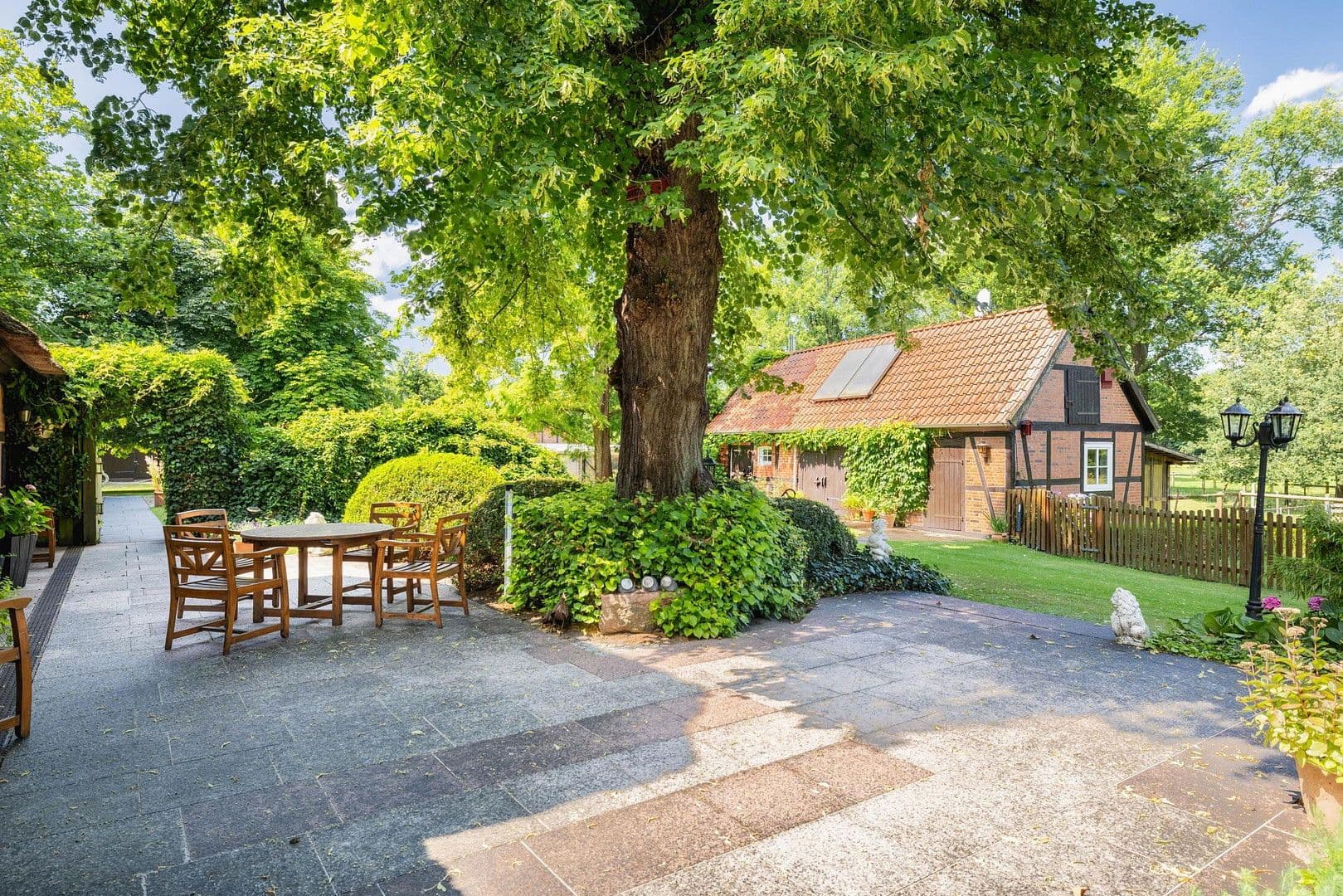 Prodej domu 683 m², pozemek 21.700 m², Bleckede, Dolní Sasko Prodej domu 683 m², pozemek 21.700 m², Bleckede, Dolní Sasko