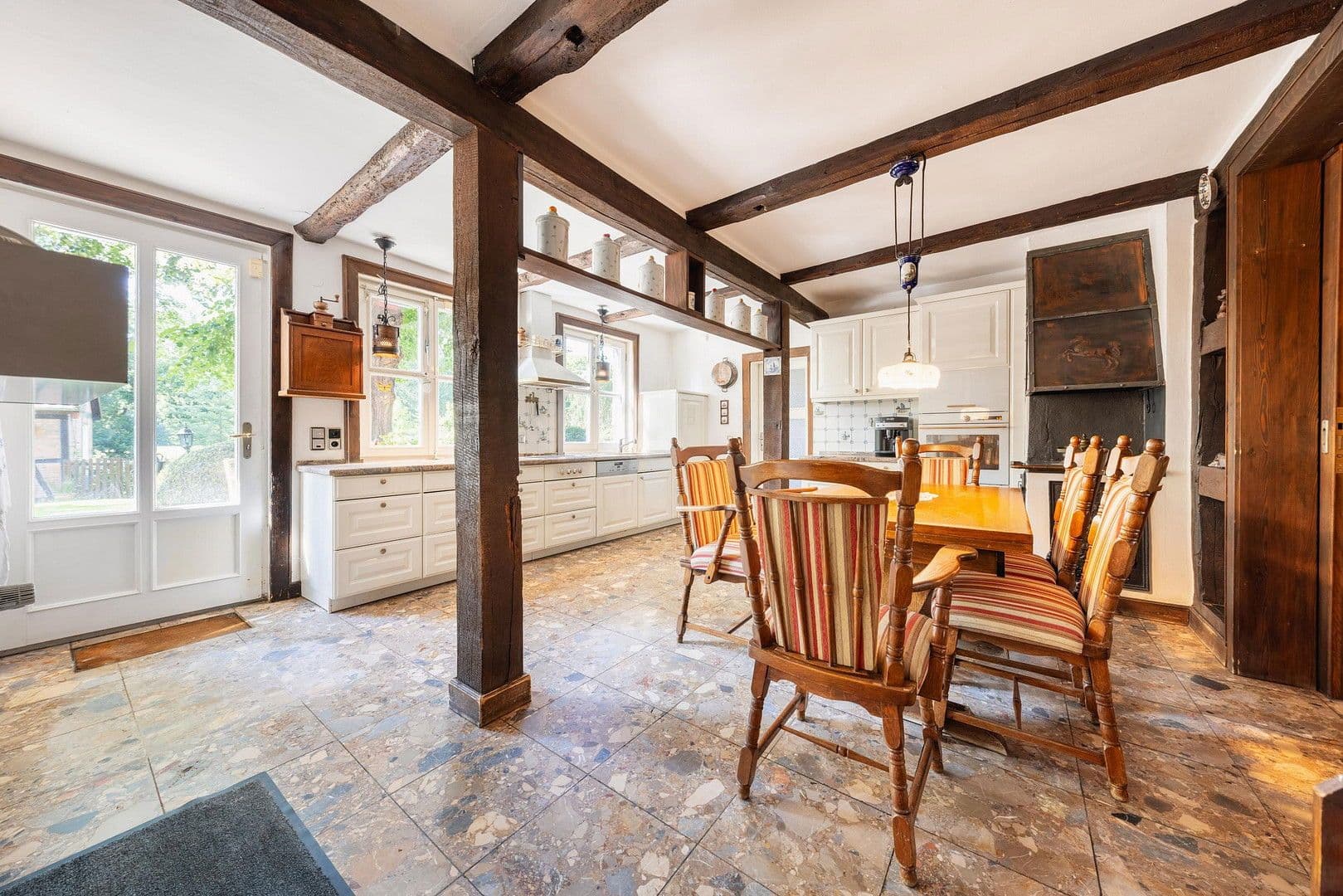 Prodej domu 683 m², pozemek 21.700 m², Bleckede, Dolní Sasko Prodej domu 683 m², pozemek 21.700 m², Bleckede, Dolní Sasko