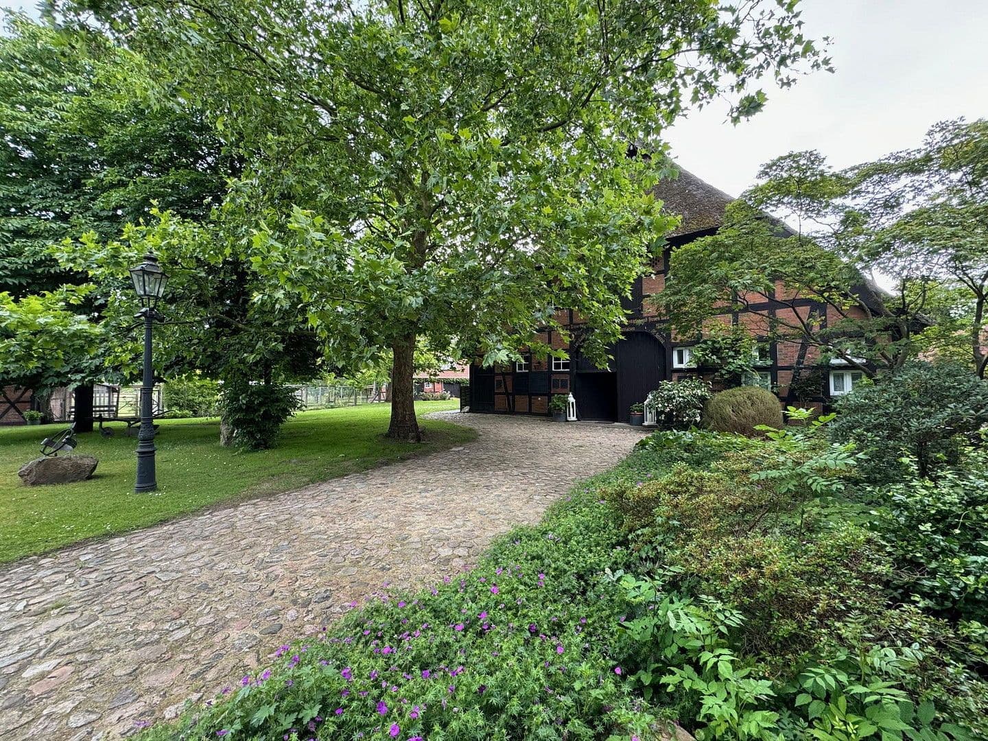 Prodej domu 683 m², pozemek 21.700 m², Bleckede, Dolní Sasko Prodej domu 683 m², pozemek 21.700 m², Bleckede, Dolní Sasko