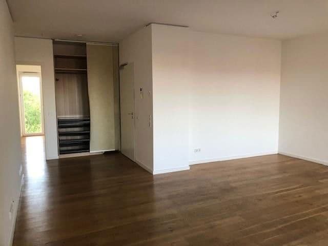 Prodej bytu 4+1 99 m², Leonardo-da-Vinci Allee 18, Frankfurt am Main, Hessen Prodej bytu 4+1 99 m², Leonardo-da-Vinci Allee 18, Frankfurt am Main, Hessen