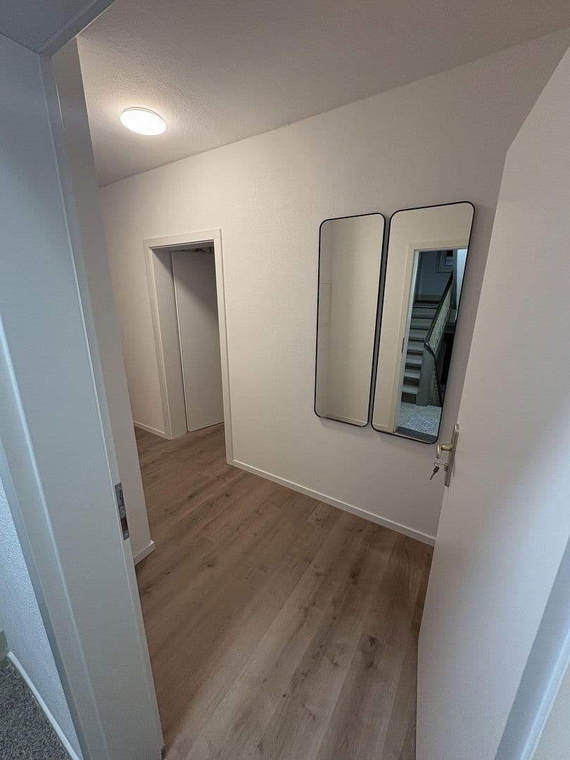 Pronájem bytu 2+1 53 m², Tuttlingen, Bádensko-Württembersko Pronájem bytu 2+1 53 m², Tuttlingen, Bádensko-Württembersko