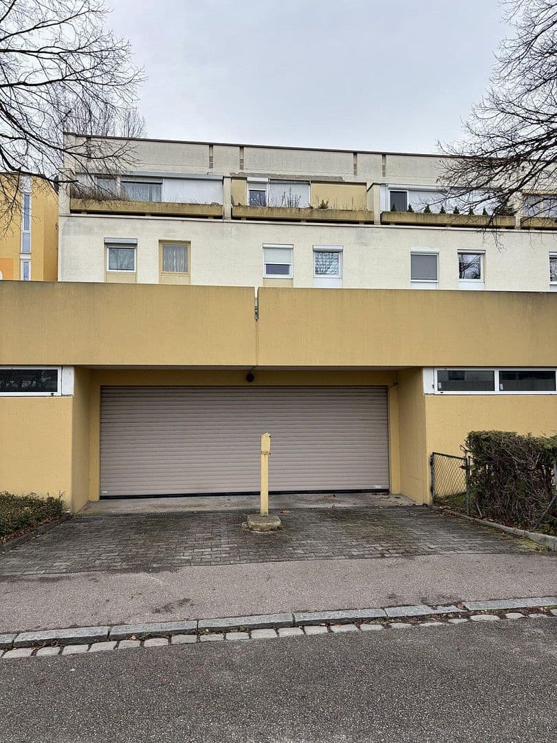 Pronájem bytu 4+1 98 m², Burgauer Straße 30, Augsburg, Bavorsko Pronájem bytu 4+1 98 m², Burgauer Straße 30, Augsburg, Bavorsko