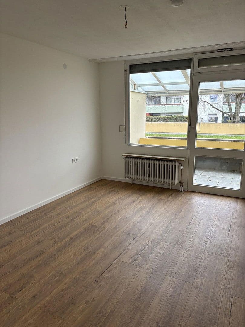 Pronájem bytu 4+1 98 m², Burgauer Straße 30, Augsburg, Bavorsko Pronájem bytu 4+1 98 m², Burgauer Straße 30, Augsburg, Bavorsko