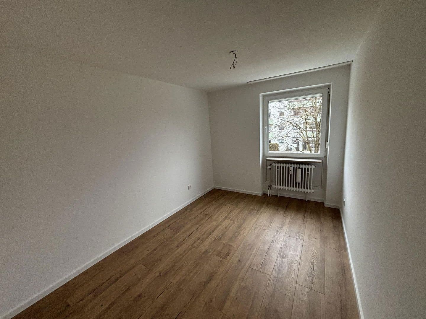 Pronájem bytu 4+1 98 m², Burgauer Straße 30, Augsburg, Bavorsko Pronájem bytu 4+1 98 m², Burgauer Straße 30, Augsburg, Bavorsko