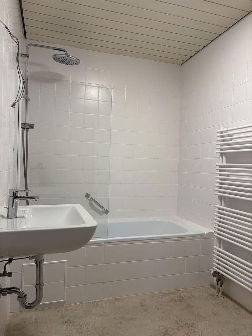 Pronájem bytu 4+1 98 m², Burgauer Straße 30, Augsburg, Bavorsko Pronájem bytu 4+1 98 m², Burgauer Straße 30, Augsburg, Bavorsko