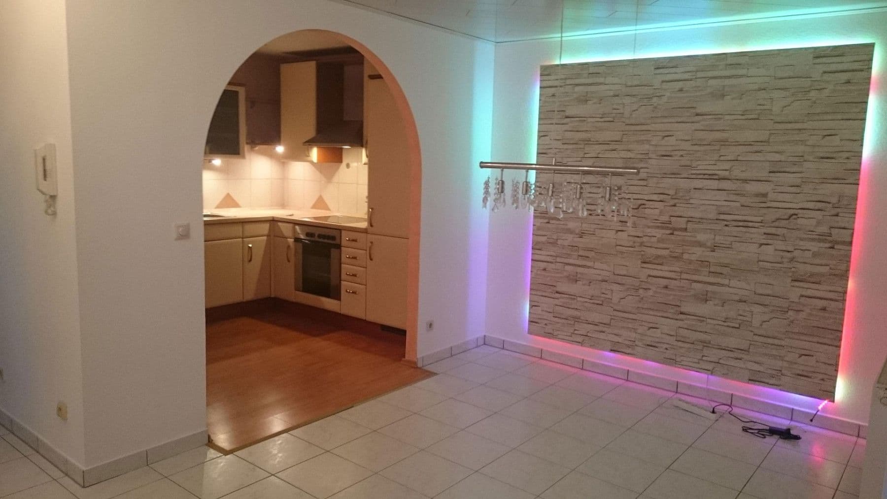 Pronájem bytu 2+kk 67 m², Pforzheim, Bádensko-Württembersko Pronájem bytu 2+kk 67 m², Pforzheim, Bádensko-Württembersko