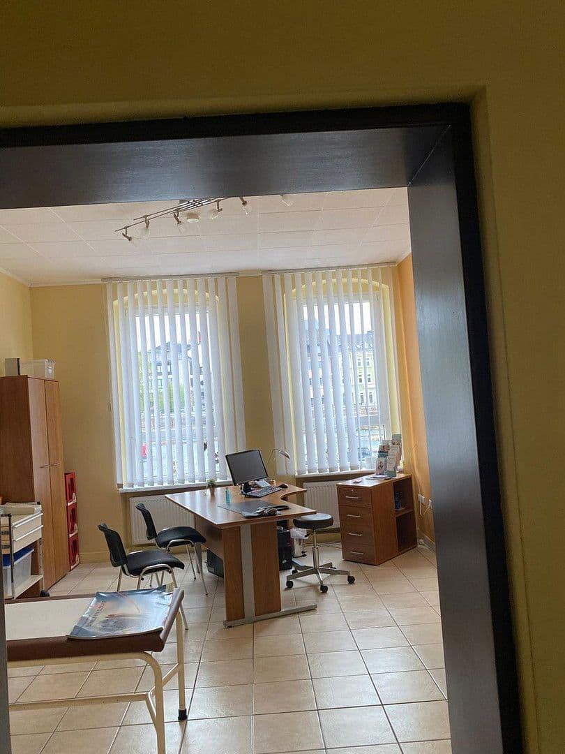 Prodej domu 580 m², pozemek 410 m², Friedrichstr. 9, Hof, Bavorsko Prodej domu 580 m², pozemek 410 m², Friedrichstr. 9, Hof, Bavorsko