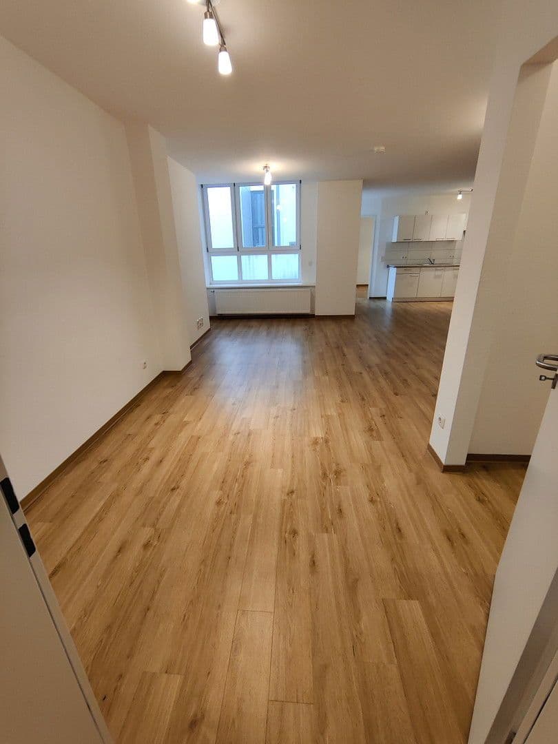 Pronájem bytu 2+1 123 m², Ludwigstr. 11, Aschaffenburg, Bavorsko Pronájem bytu 2+1 123 m², Ludwigstr. 11, Aschaffenburg, Bavorsko