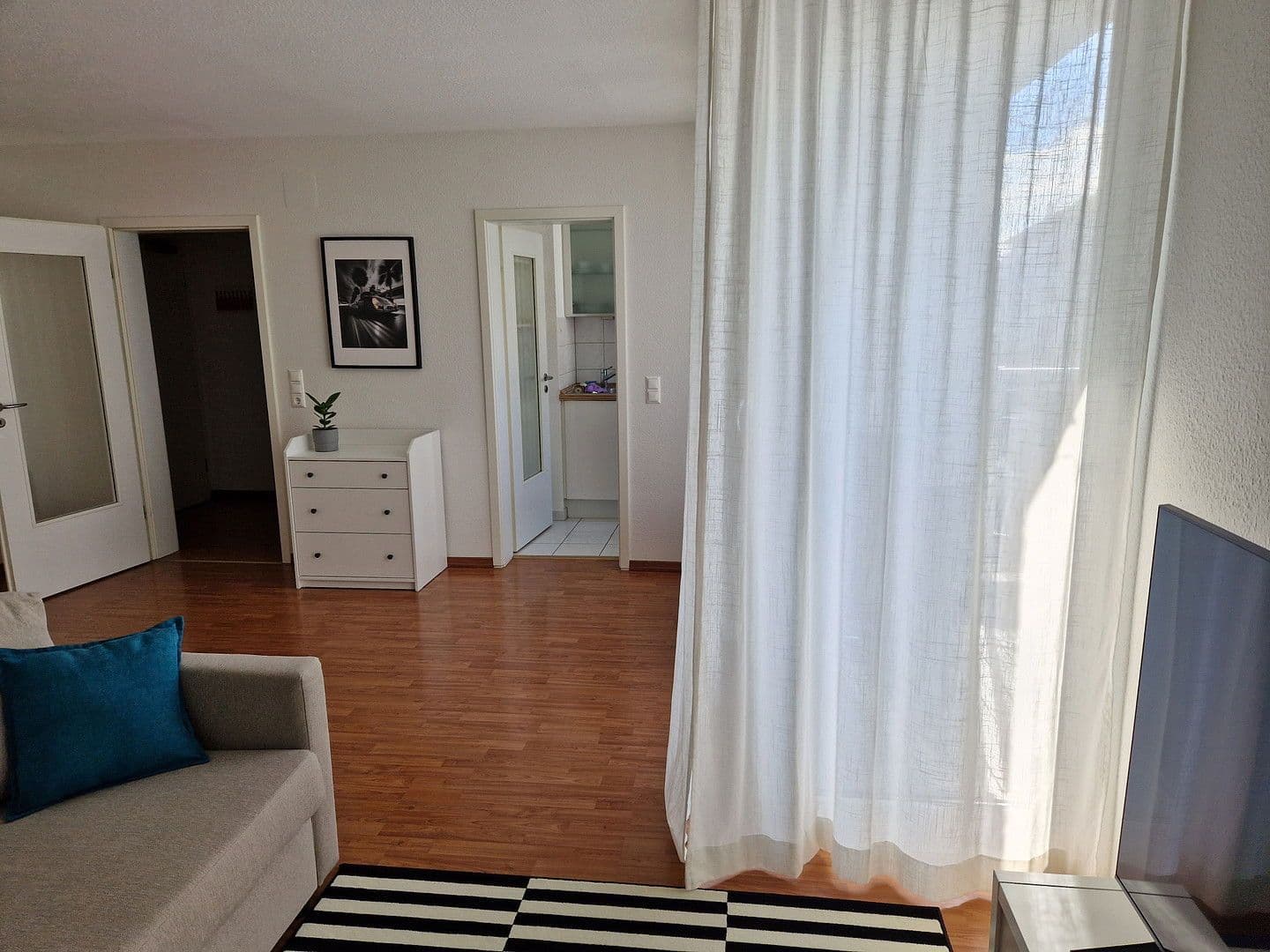 Pronájem bytu 2+1 55 m², Rosensteinstrasse 27, Stuttgart, Bádensko-Württembersko Pronájem bytu 2+1 55 m², Rosensteinstrasse 27, Stuttgart, Bádensko-Württembersko