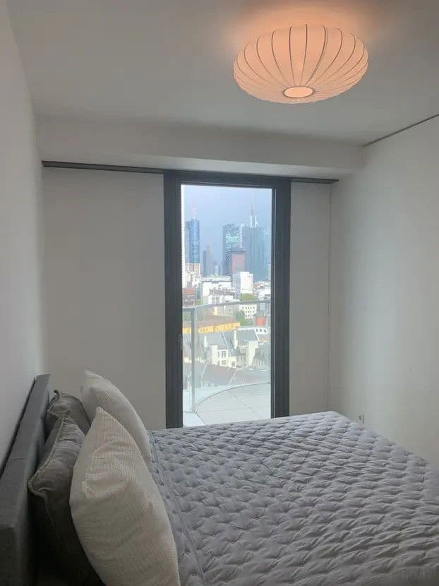 Pronájem bytu 2+1 59 m², Europa-Allee 2, Frankfurt am Main, Hessen Pronájem bytu 2+1 59 m², Europa-Allee 2, Frankfurt am Main, Hessen