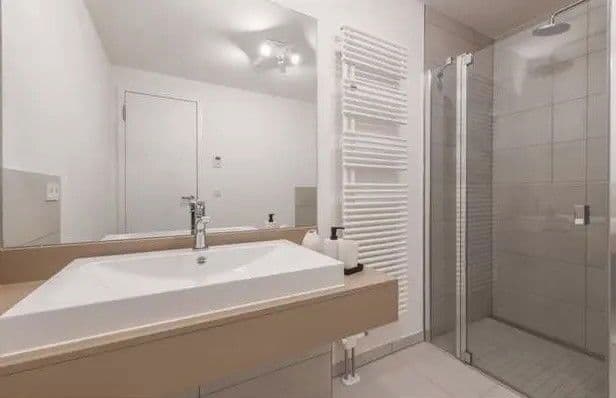 Pronájem bytu 2+1 59 m², Europa-Allee 2, Frankfurt am Main, Hessen Pronájem bytu 2+1 59 m², Europa-Allee 2, Frankfurt am Main, Hessen